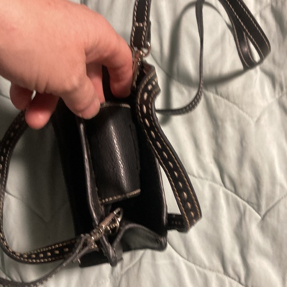 Tommy Hilfiger small crossover purse - Picture 3 of 5